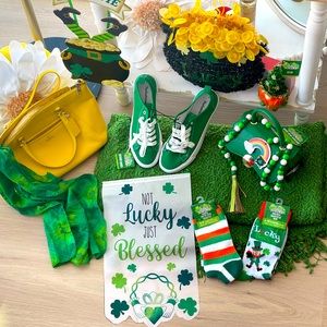 Converse-Style Low Top Sneakers | Women’s Size 8